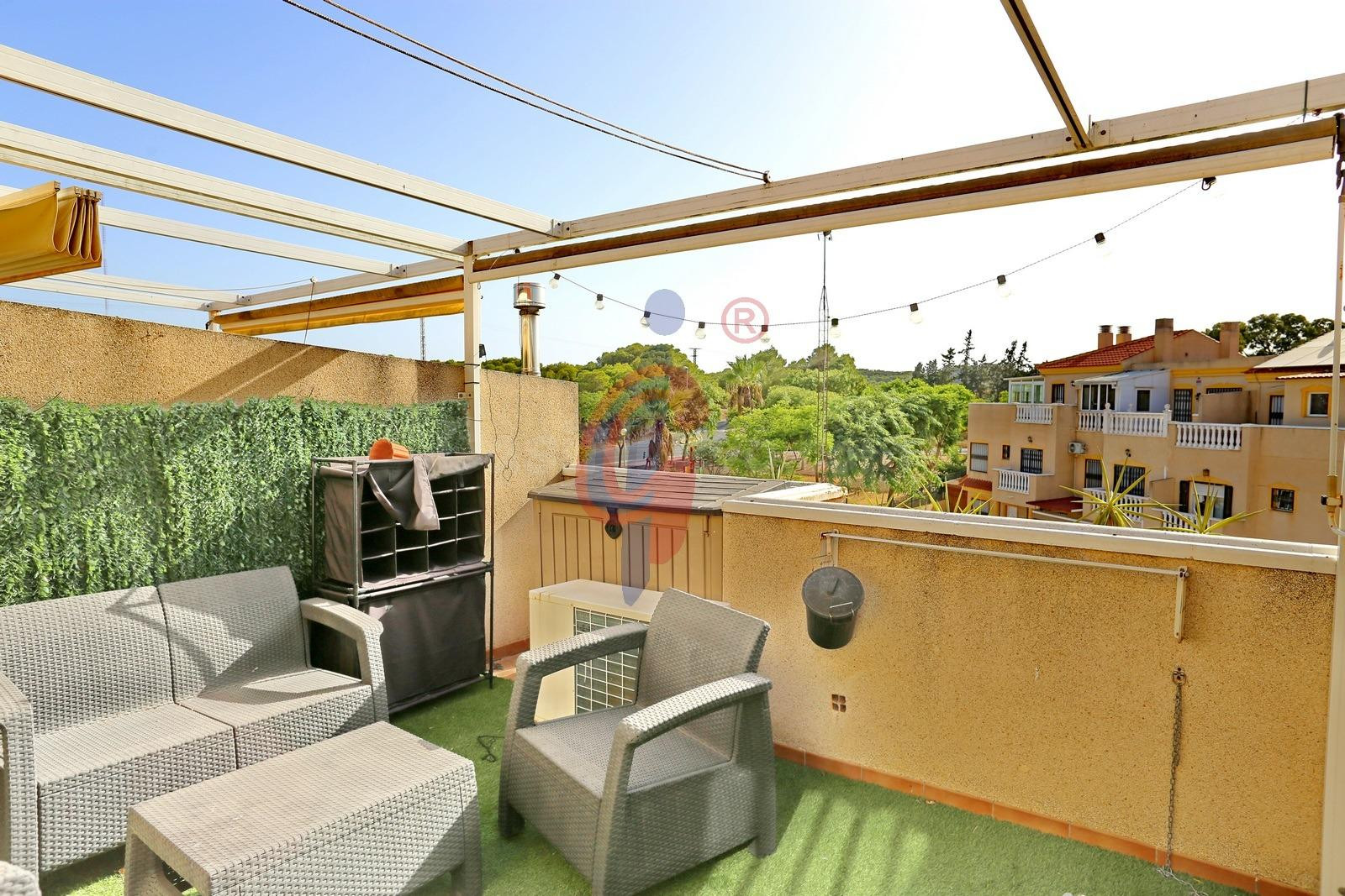 Bungalow adosado de 3 dormitorios con solárium, piscina y ga - foto 3