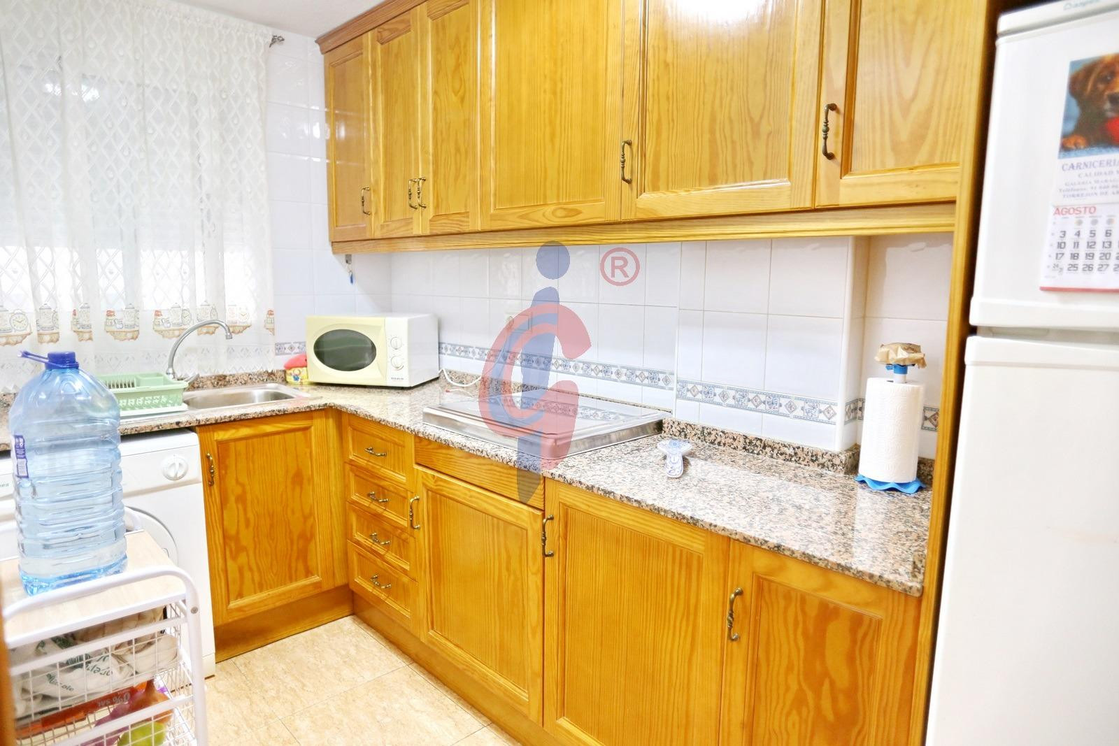 Acogedora vivienda de 2 dormitorios con terraza y ascensor e - foto 4