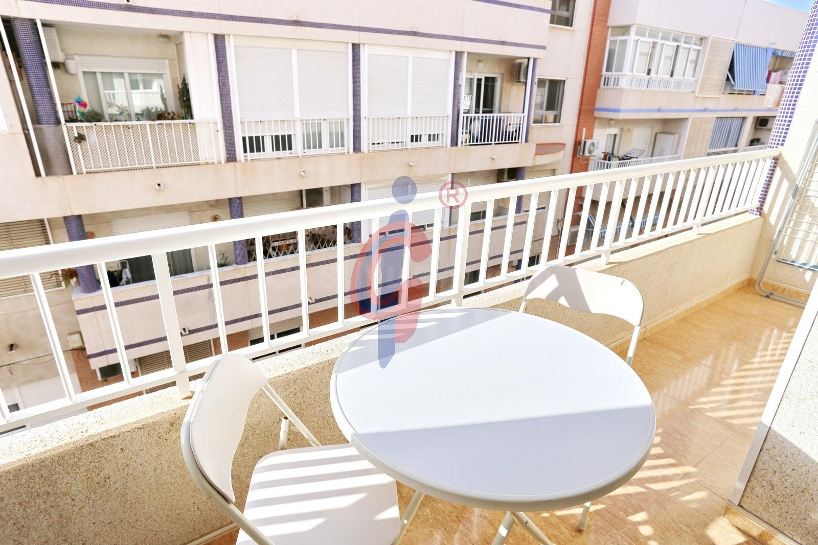 Acogedora vivienda de 2 dormitorios con terraza y ascensor e - foto 5