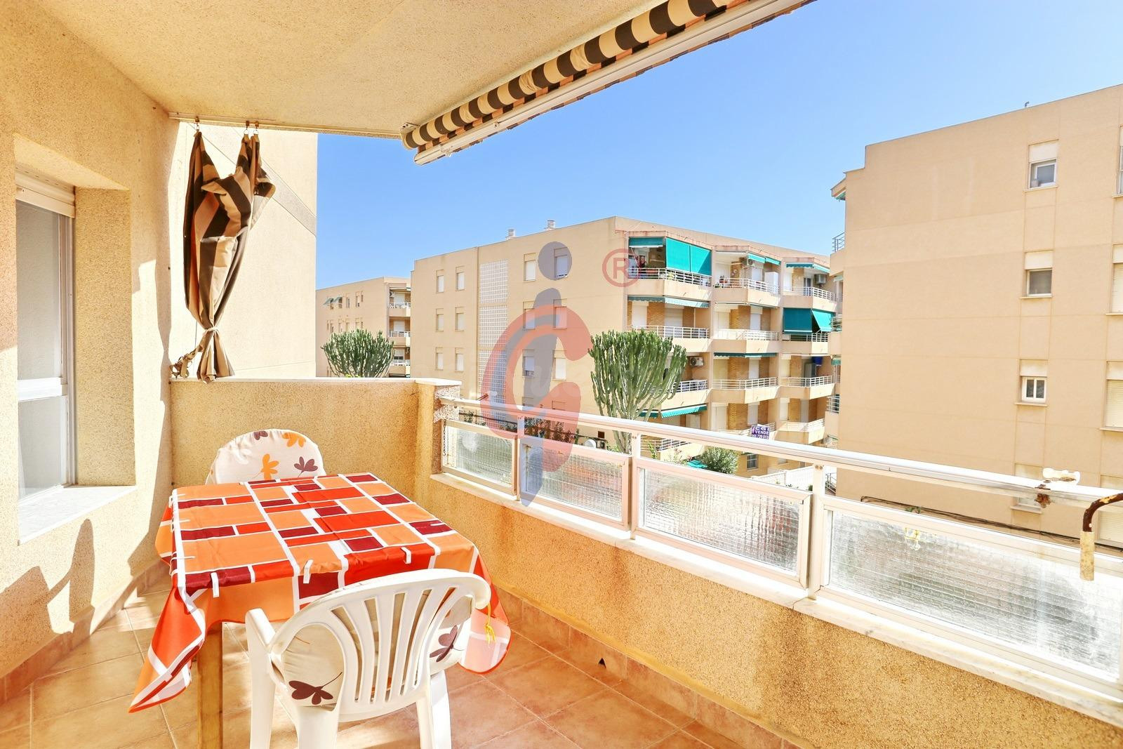 APARTAMENTO DE 3 DORMITORIOS CON VISTAS AL MAR A UN PASO DE LA PLAYA