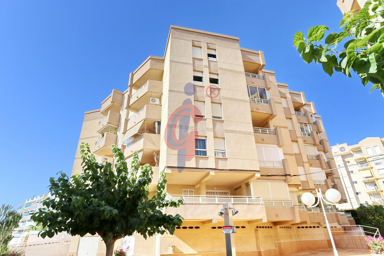 APARTAMENTO DE 3 DORMITORIOS CON VISTAS AL MAR A UN PASO DE  - foto 4