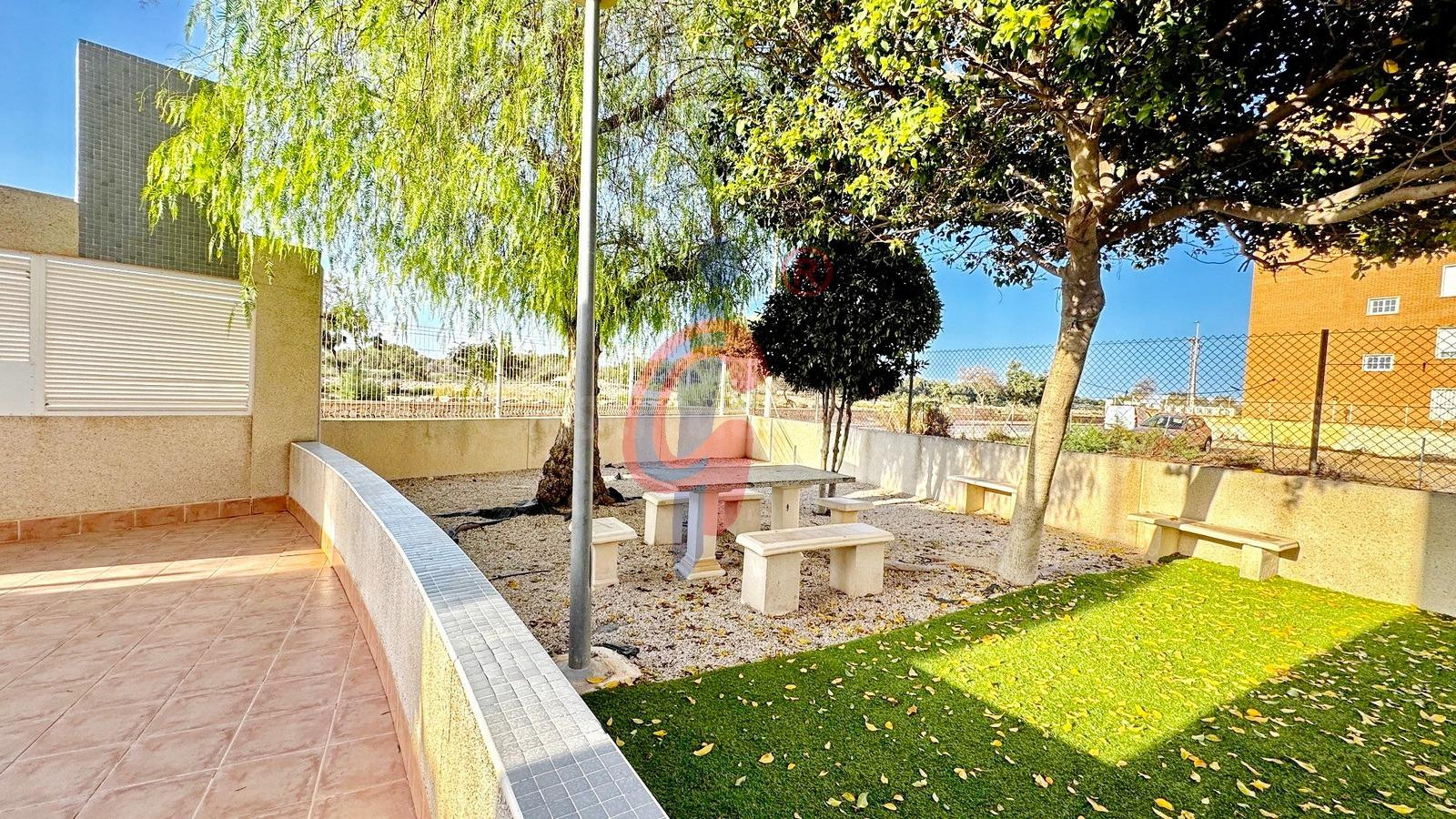 ¡Apartamento de 2 dormitorios con piscina y parking en el Pu - foto 4