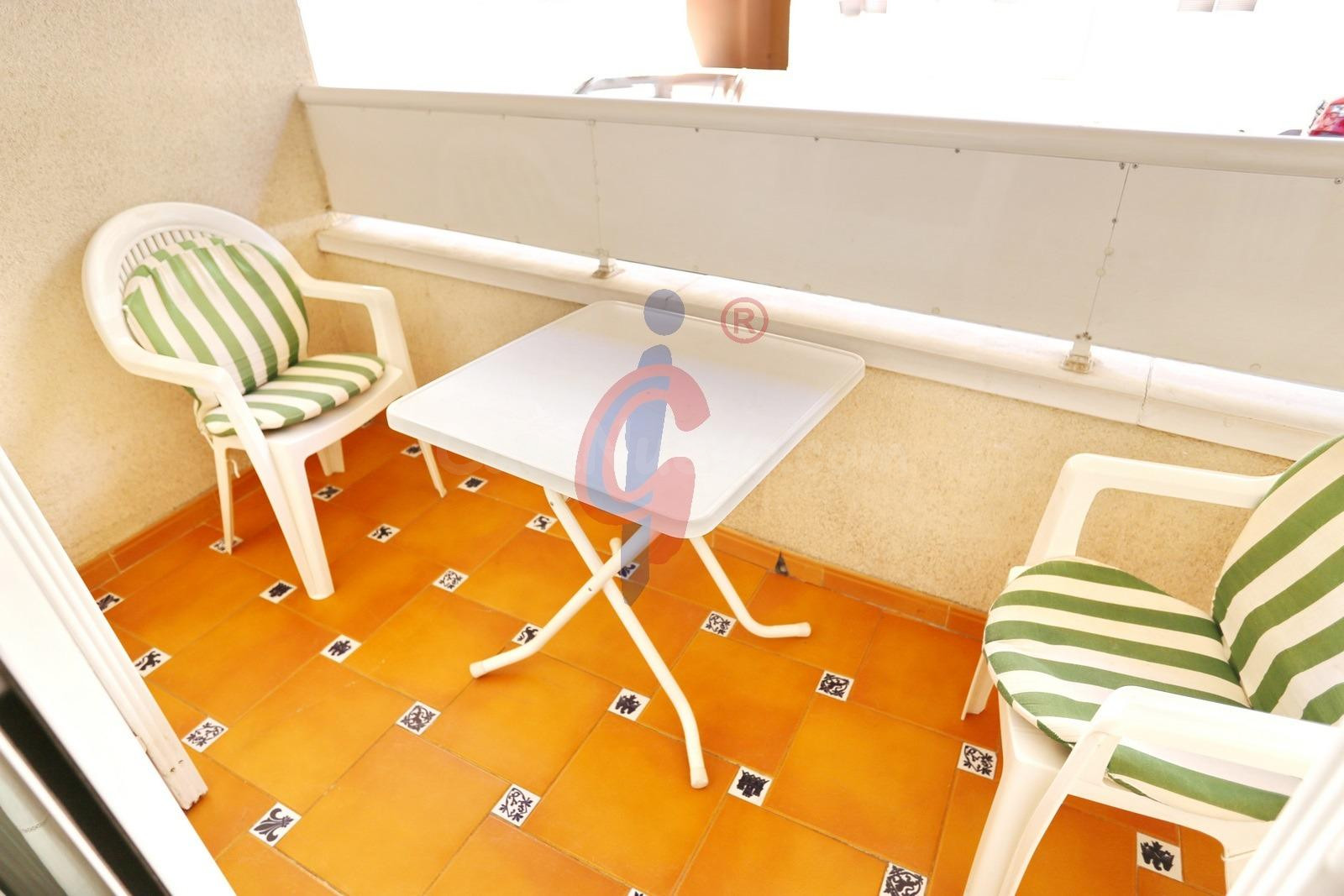 ¡OPORTUNIDAD DE INVERSIÓN! Estudio con trastero en Las Viñas - foto 2