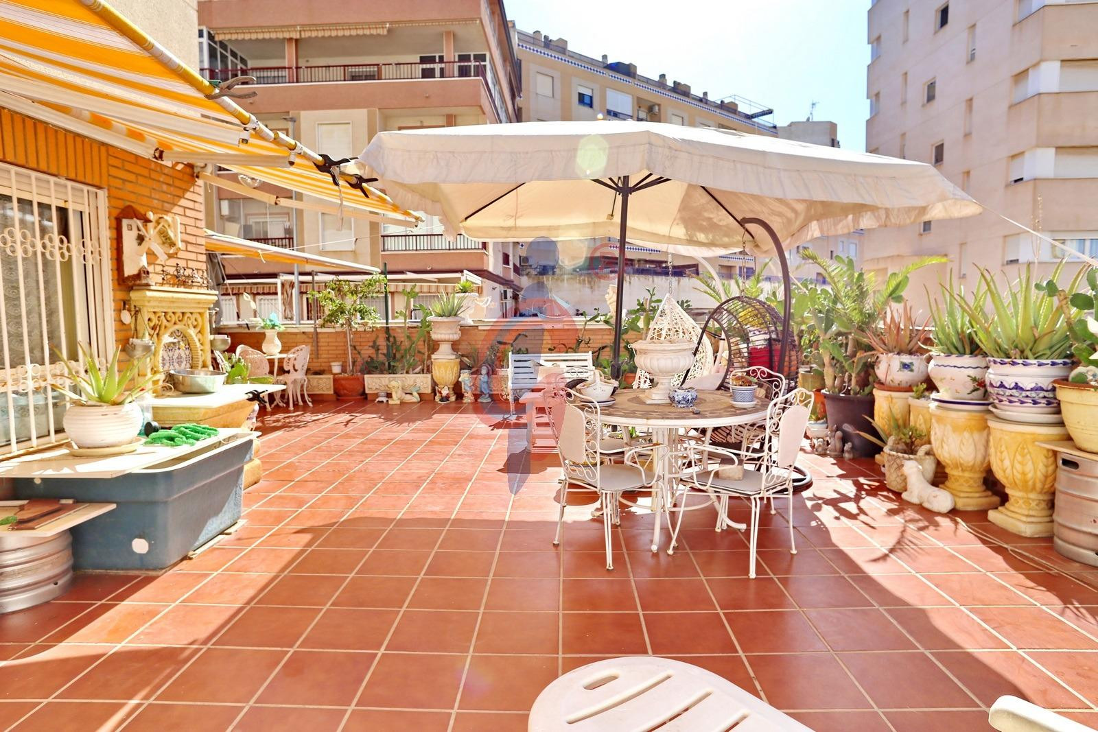 Apartamento en planta baja en el centro de Guardamar del Seg - foto 2
