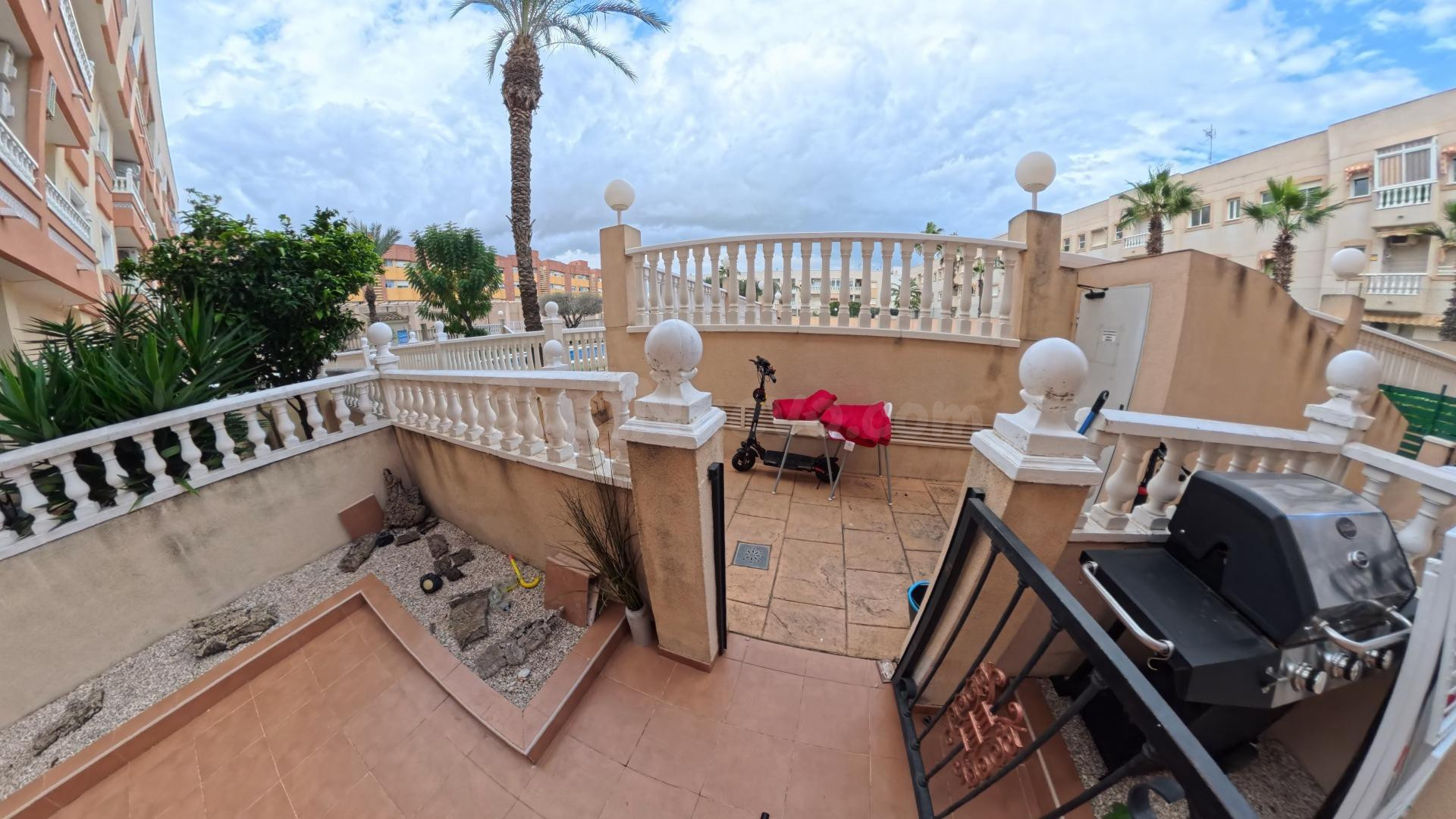 Apartamento de 2 dormitorios con terraza, garaje y zonas com - foto 5