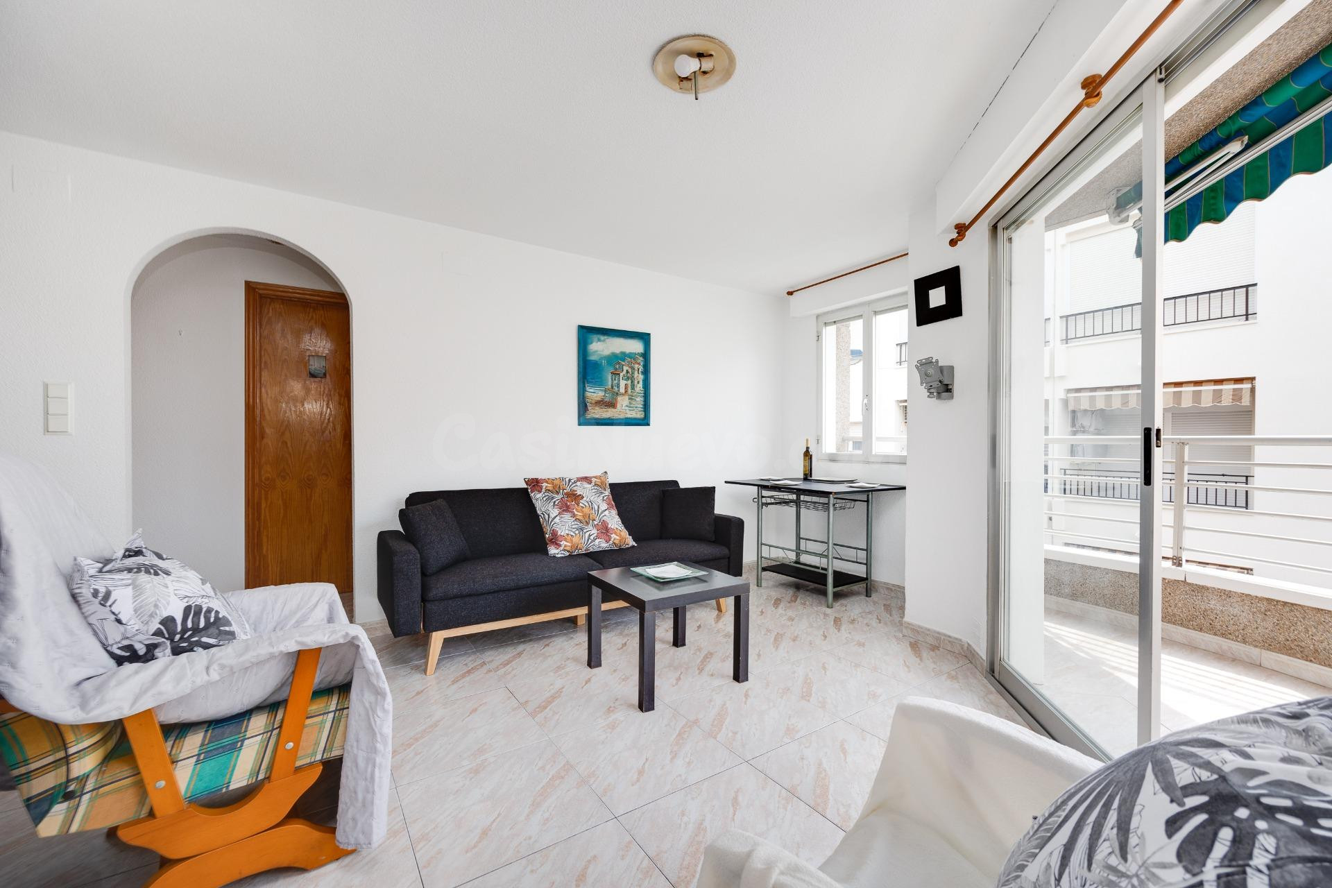 SE VENDE BONITO Y LUMINOSO APARTAMENTO !!!!!! PASEO MARITIMO - foto 4