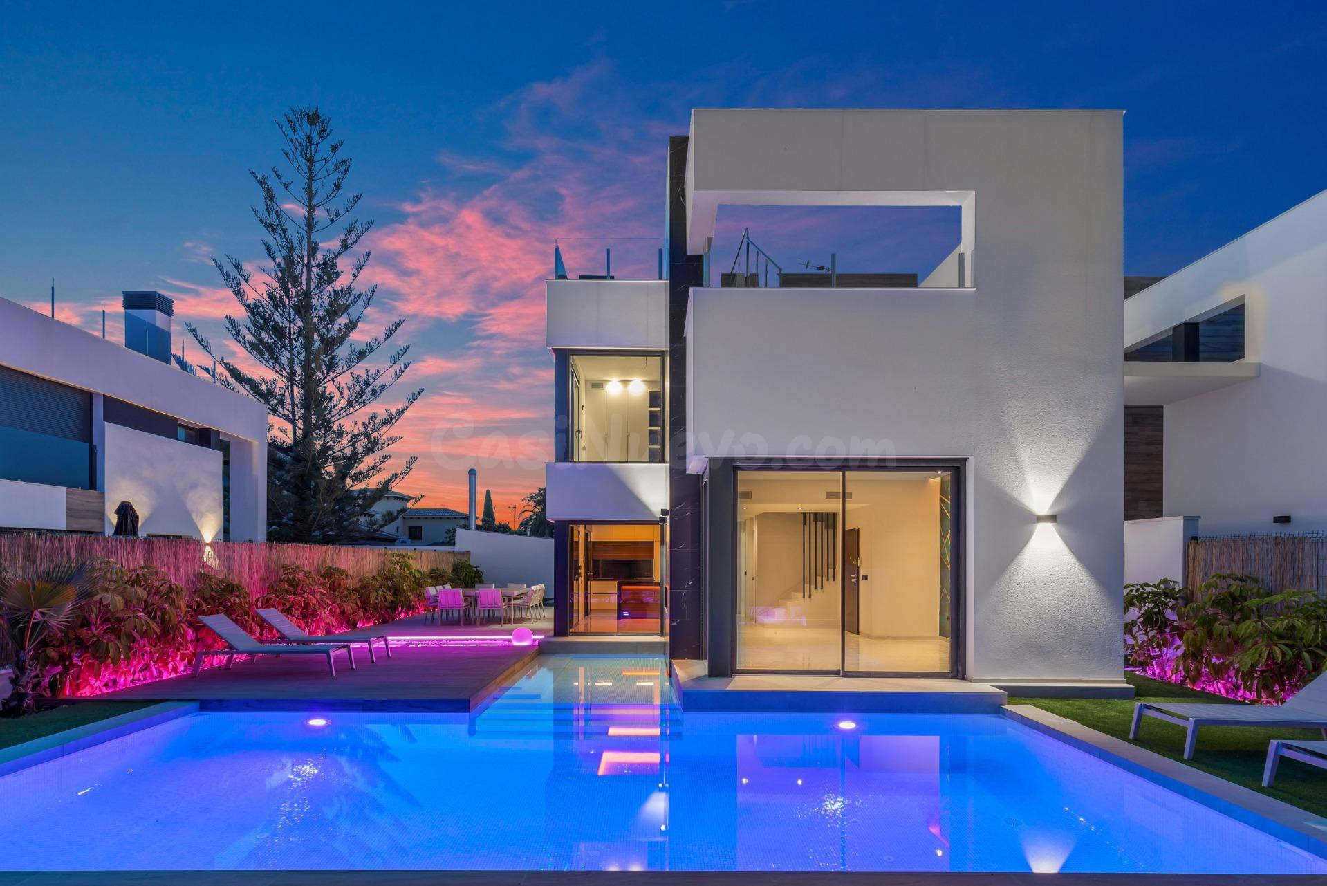 Vivienda de lujo con domótica y piscina privada en Torreviej - foto 2