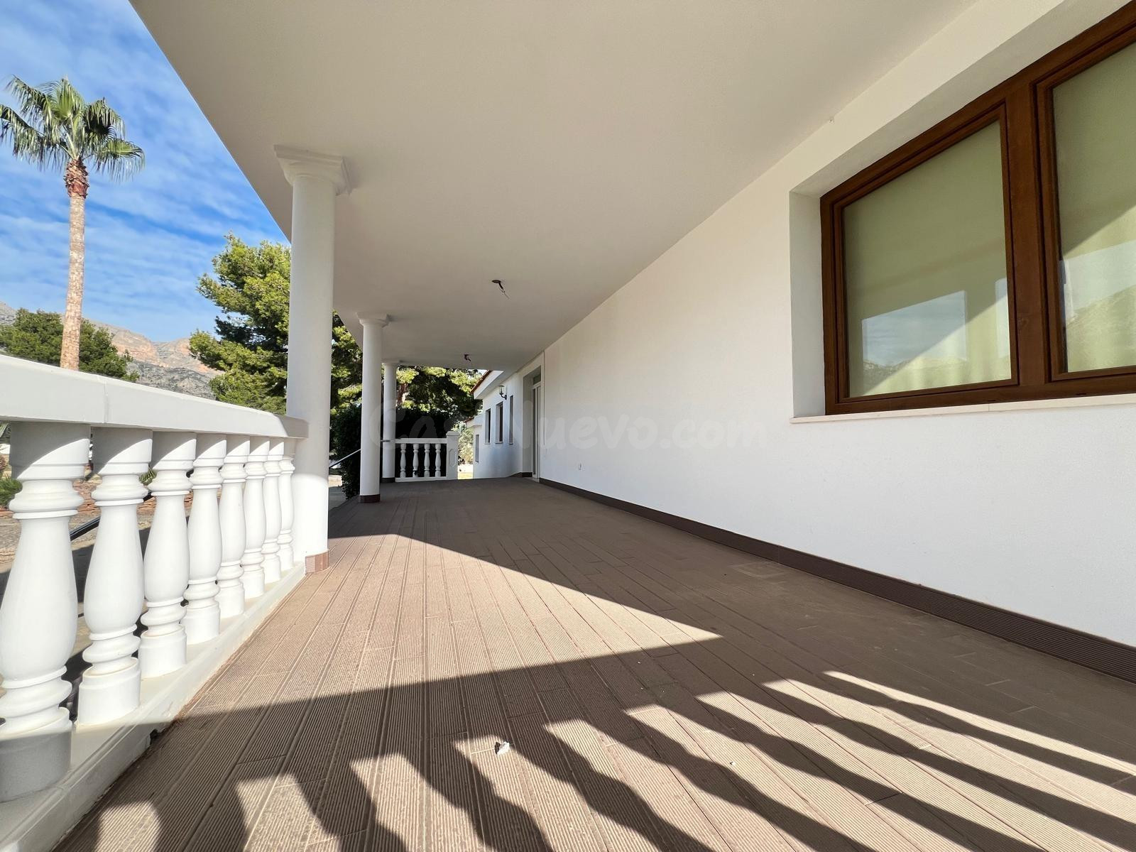 CHALET INDEPENDIENTE EN PARCELA DE 3000M2 - foto 5