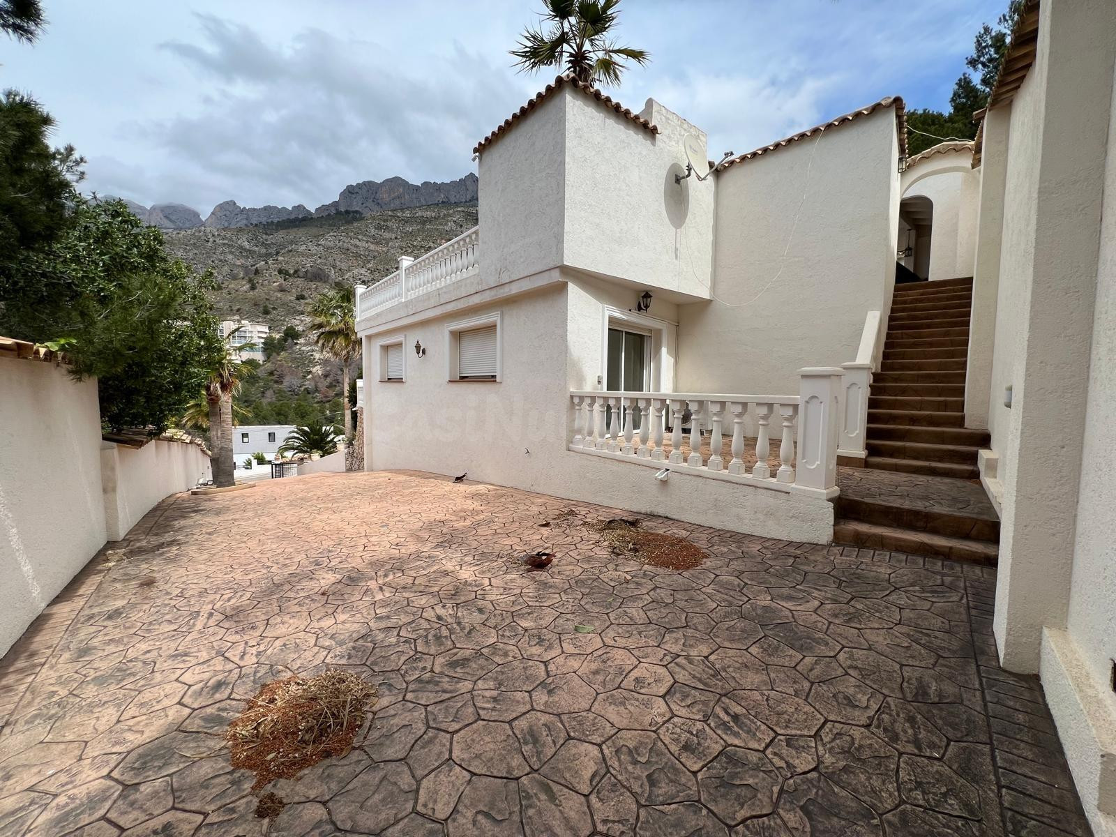 CHALET UNICO EN ALTEA ZONA DON CAYO - foto 2