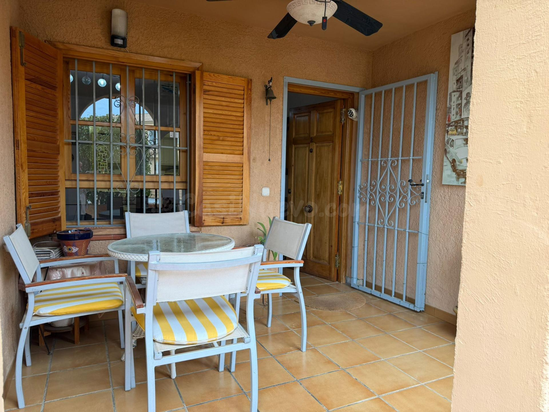 Gran oportunidad: Bajo de 120 m2 con garaje y 3 terrazas - foto 3