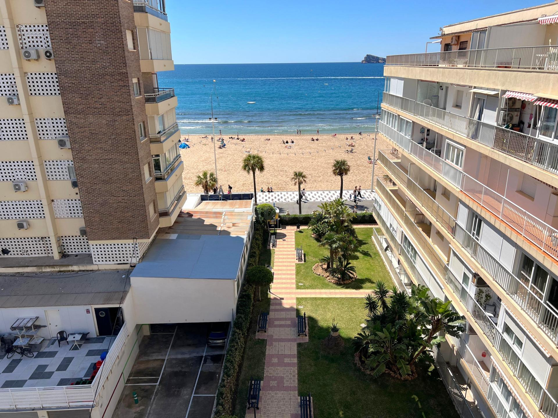 Piso de 5 habitaciones en primera linea Benidorm - foto 3