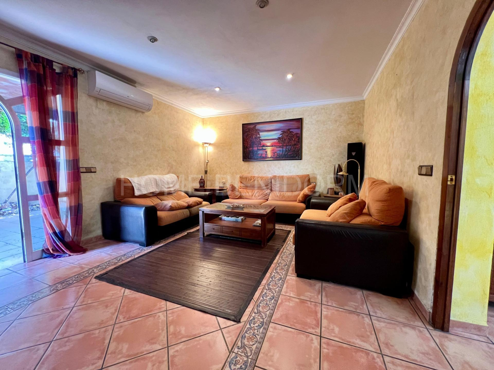 CHALET DE 5 habitaciones EN EL ALBIR - foto 3