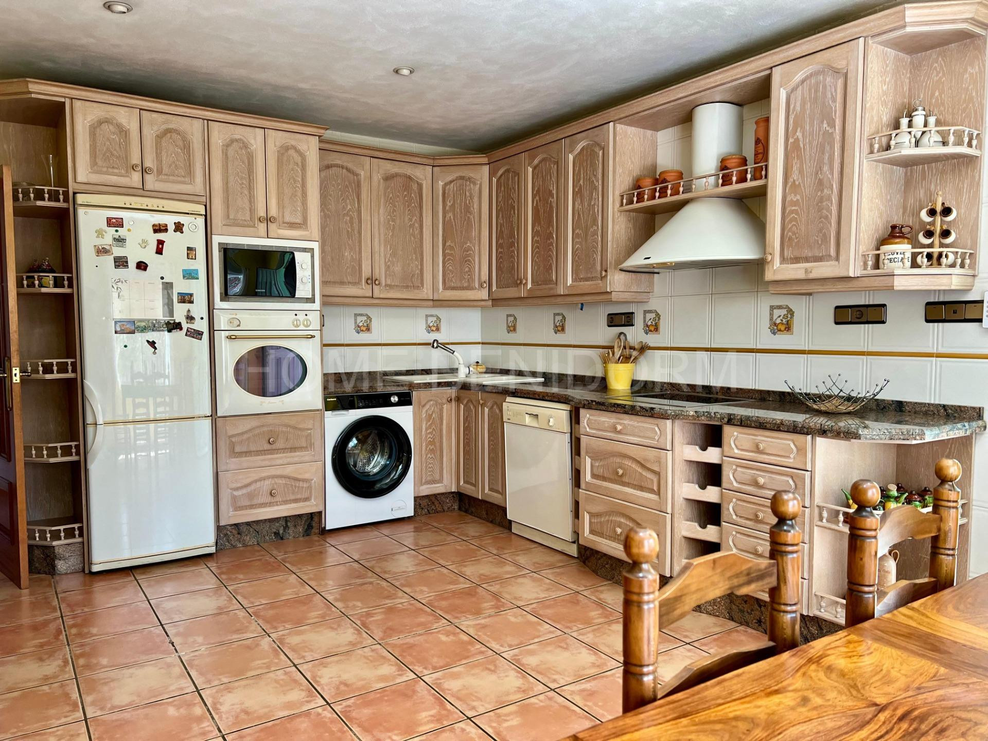 CHALET DE 5 habitaciones EN EL ALBIR - foto 5