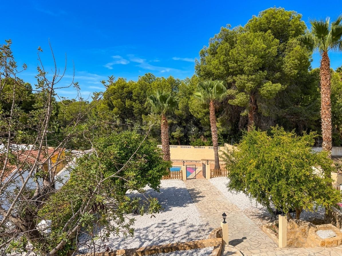 VILLA INDEPENDIENTE EN ALQUILER – LA NUCÍA - foto 3