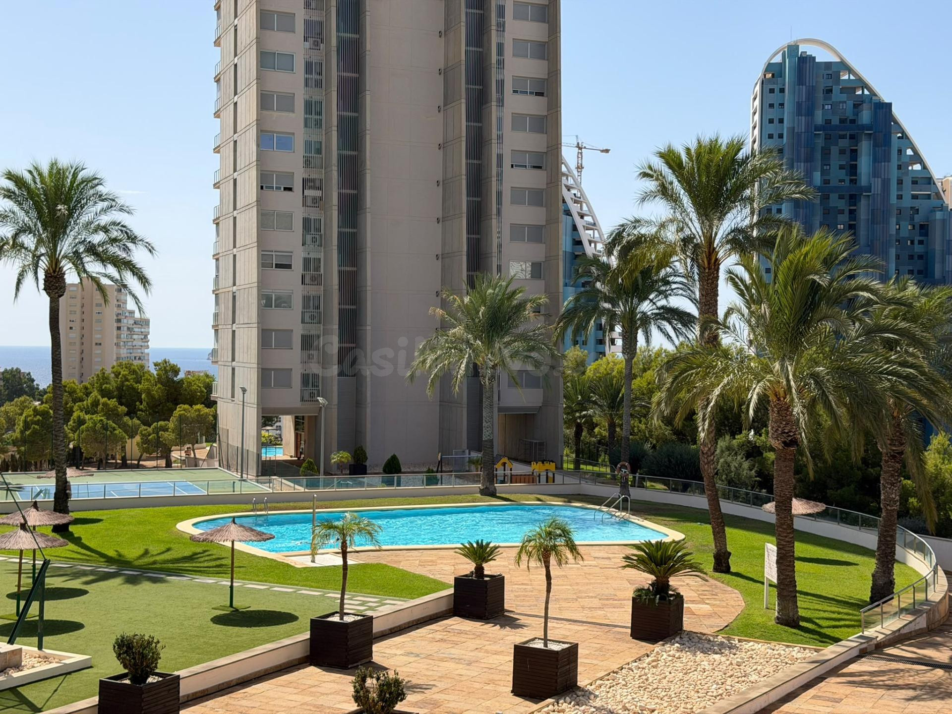 PISO A LA VENTA EN PONIENTE