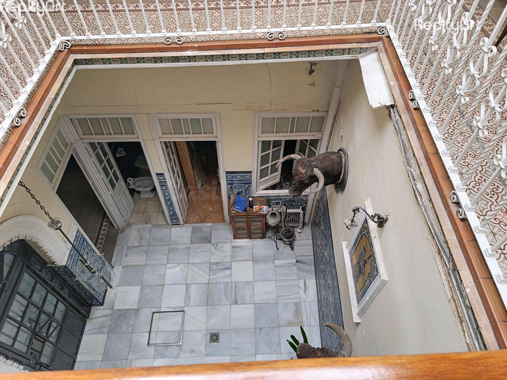 Casa típica sevillana en pleno centro – Ideal para vivir o i - foto 4