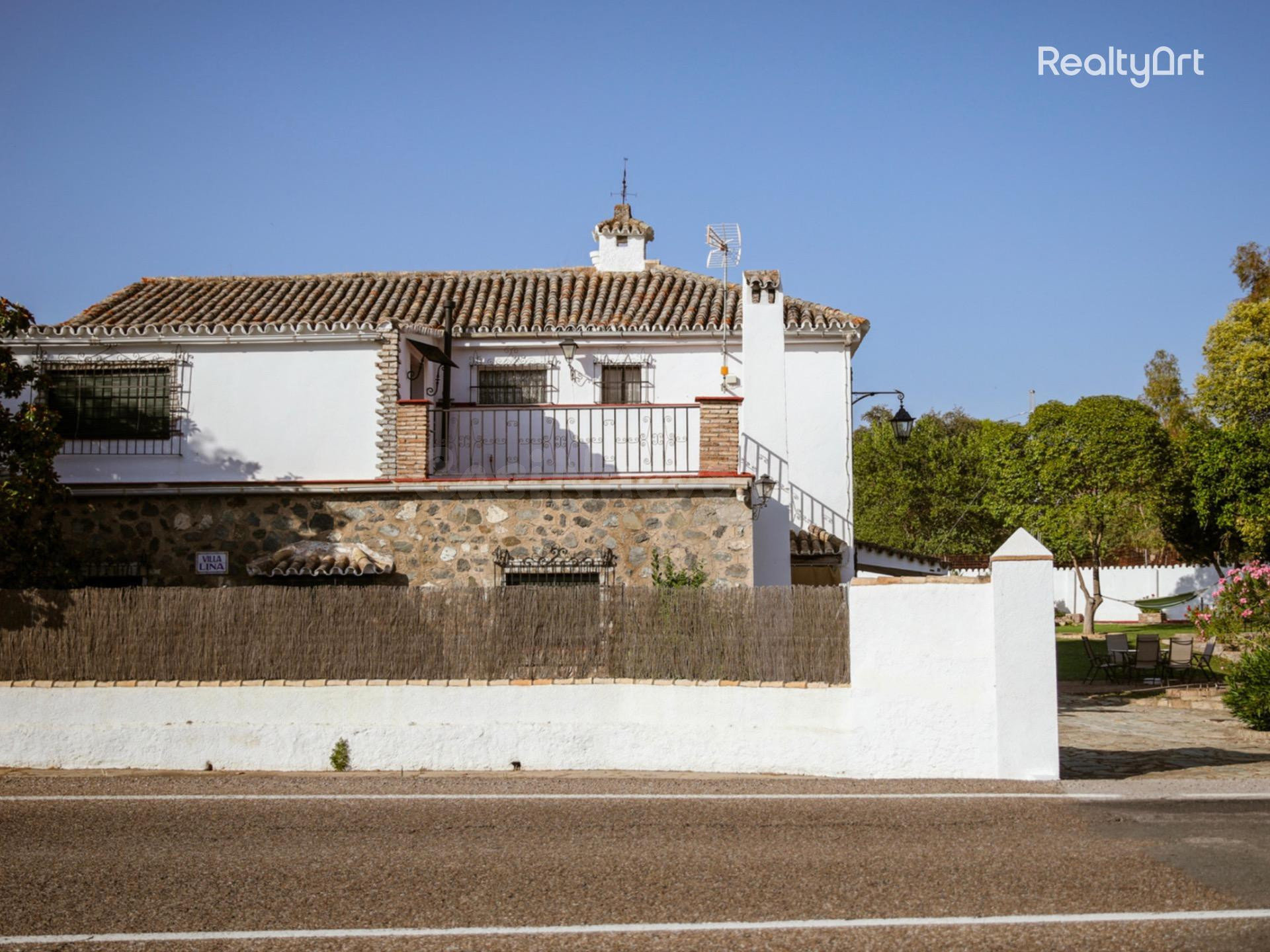 Chalet en venta en El Castillo de las Guardas. - foto 3