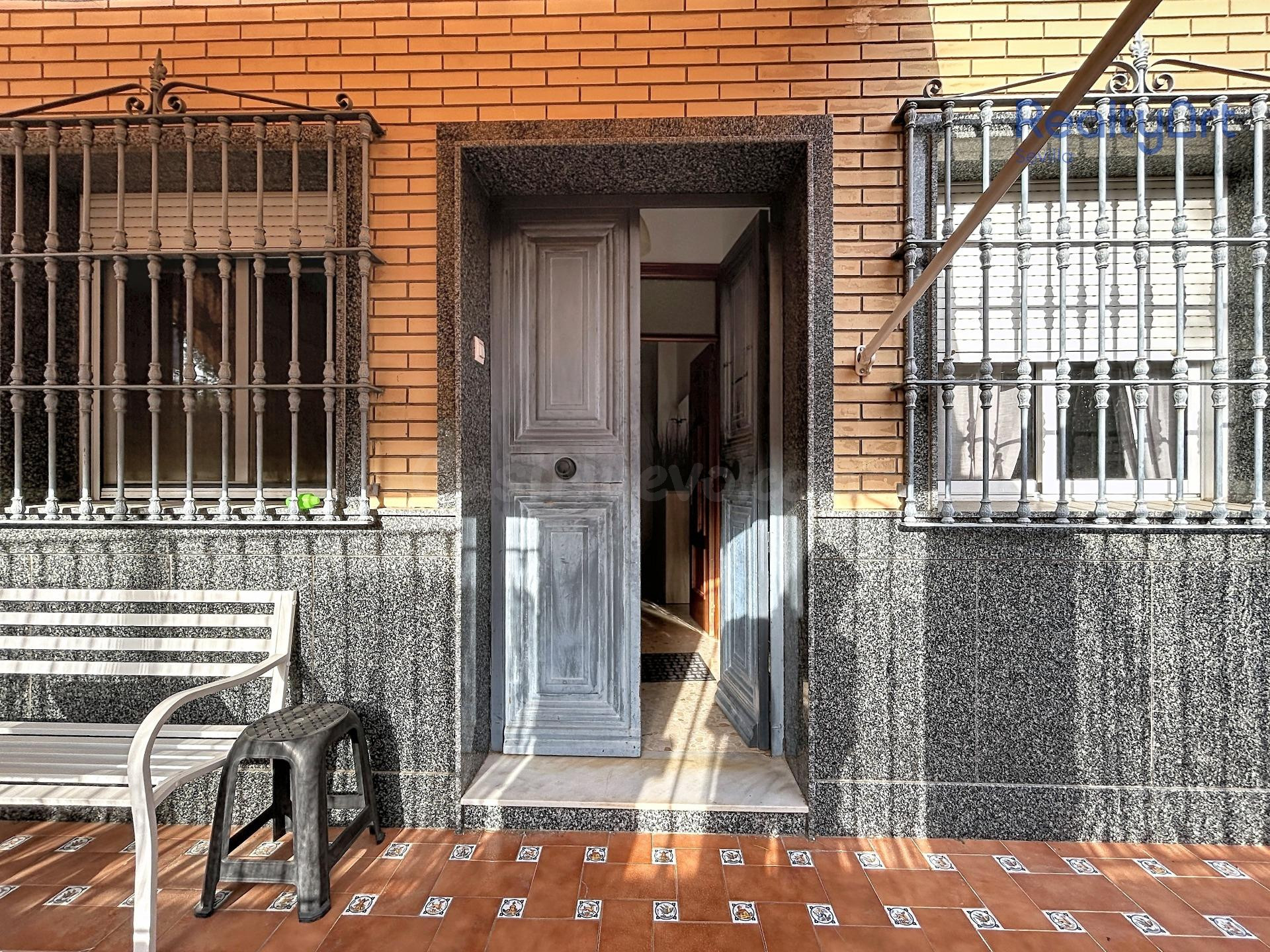 CHALET ADOSADO BELLAVISTA