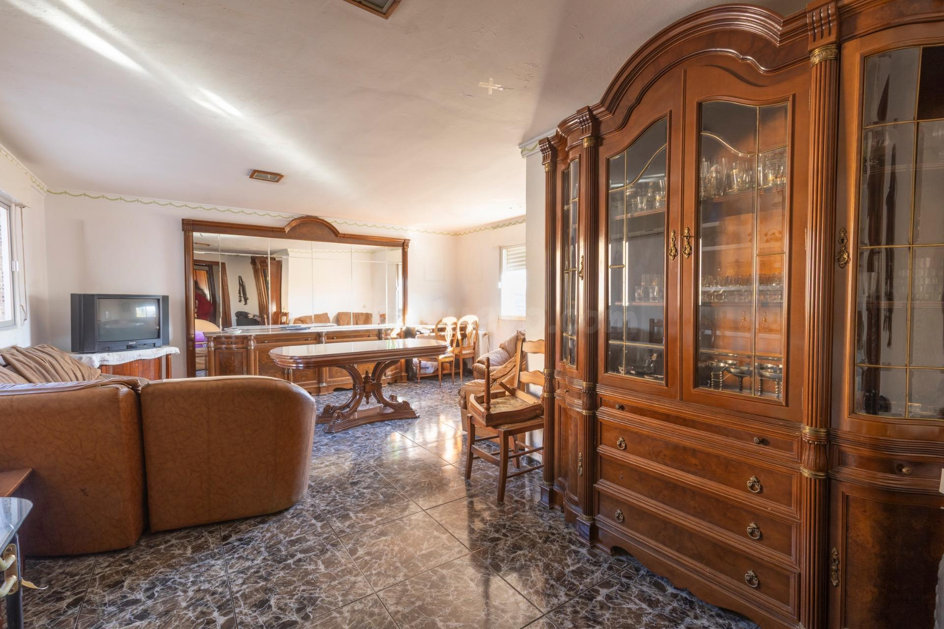 ✨ ¡NUEVA OPORTUNIDAD CON VISTAS INCREÍBLES A GRANADA! ✨