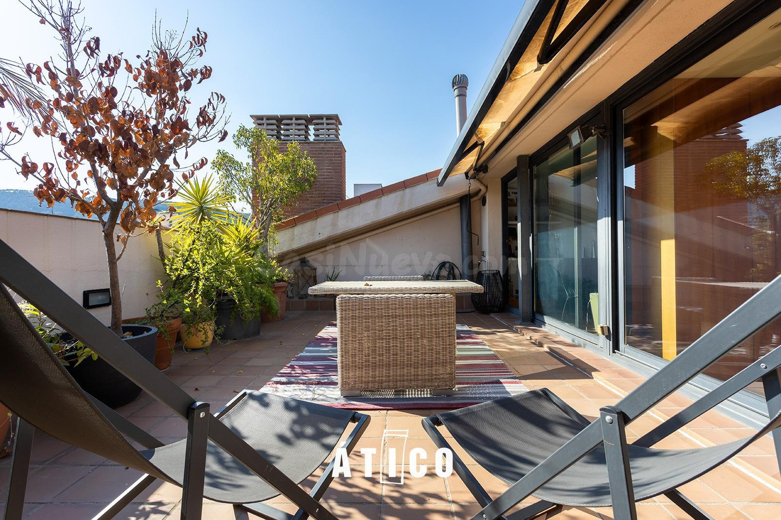 ATICO DUPLEX EN SARRIA - foto 3