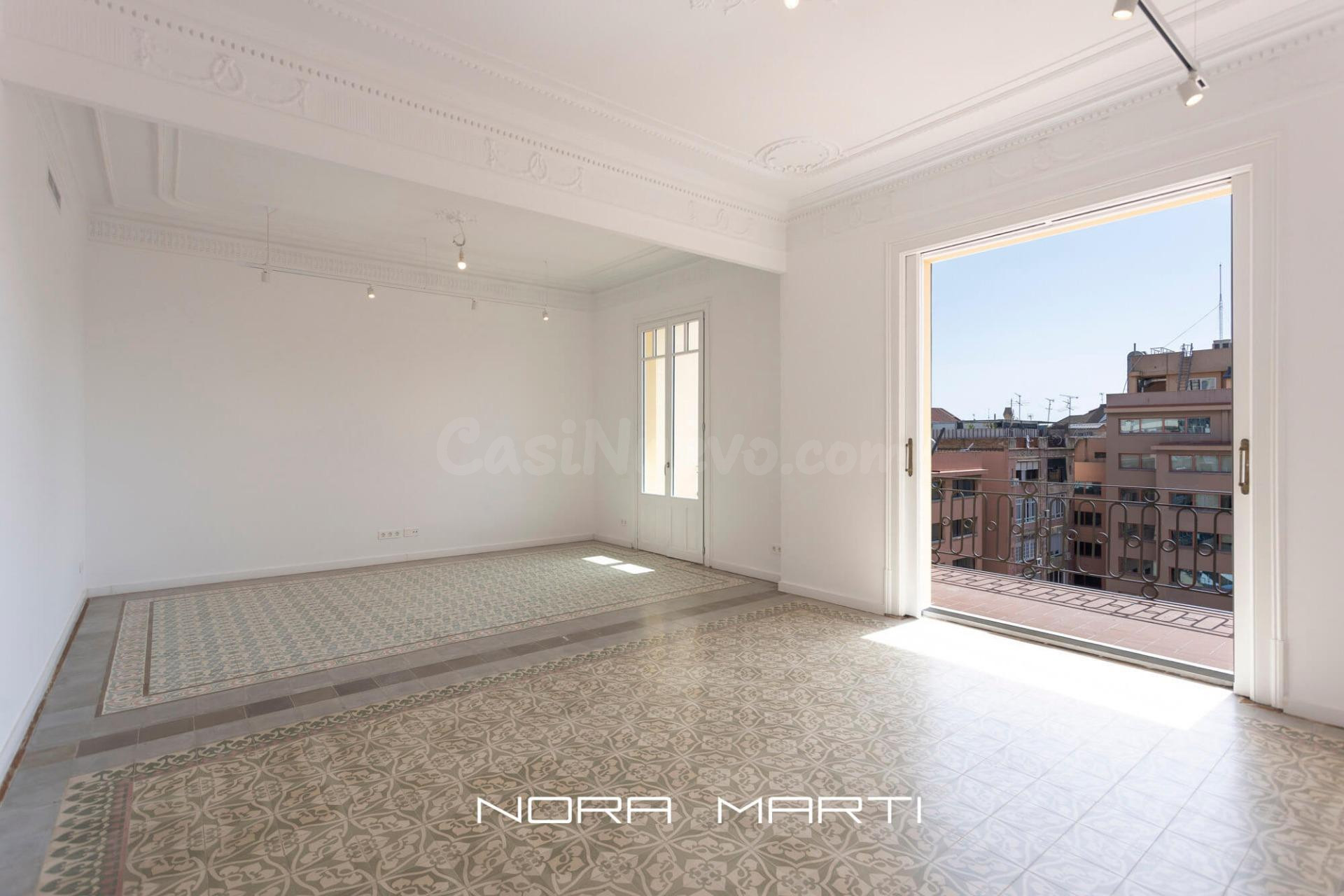 MAGNIFICO PISO EN FINCA REGIA REFORMADO EN EIXAMPLE - foto 2
