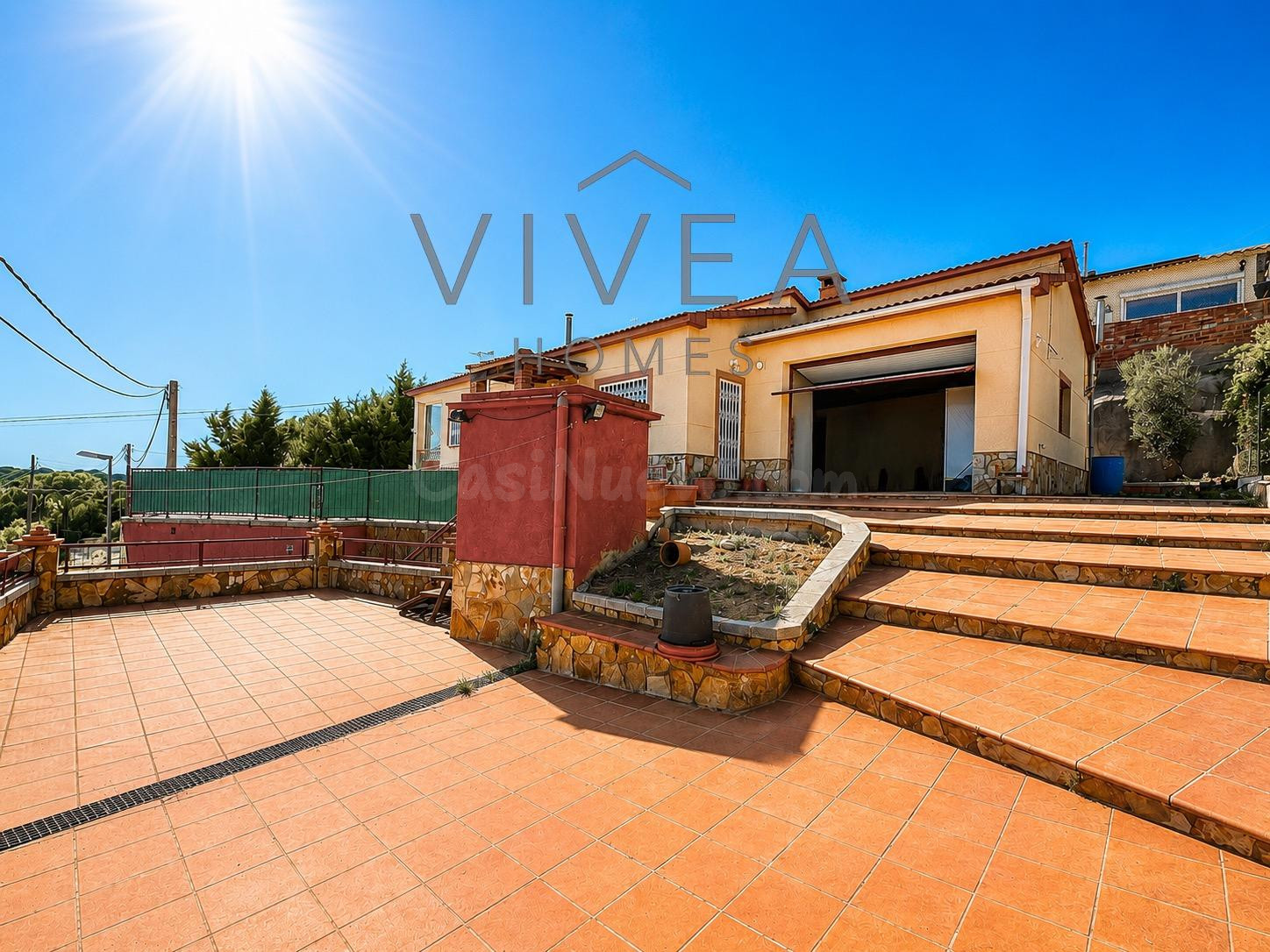Casa unifamiliar con piscina, garaje y vistas panorámicas a  - foto 4