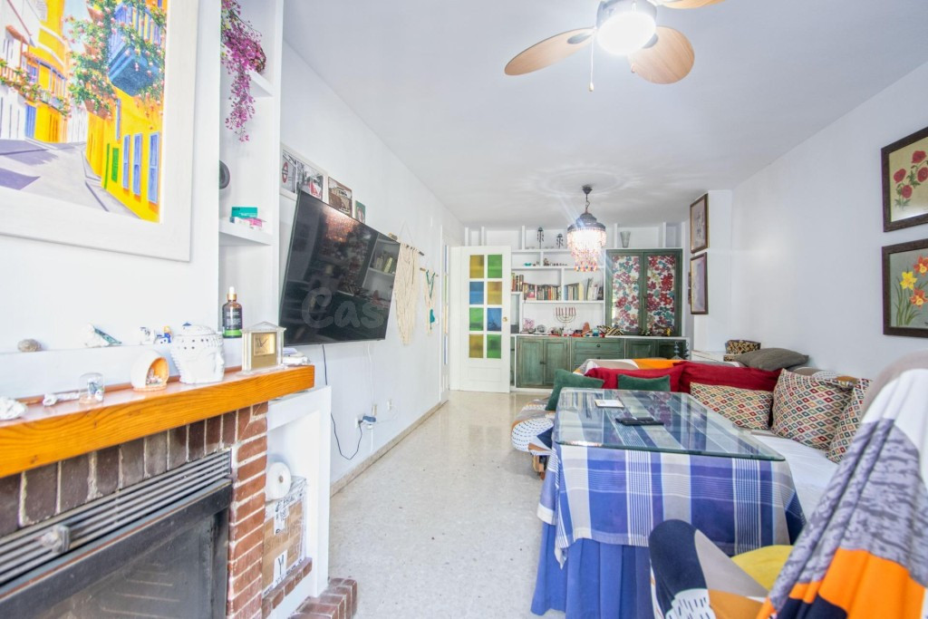Estupenda casa pareada de esquina en Mairena del Aljarafe, e - foto 4