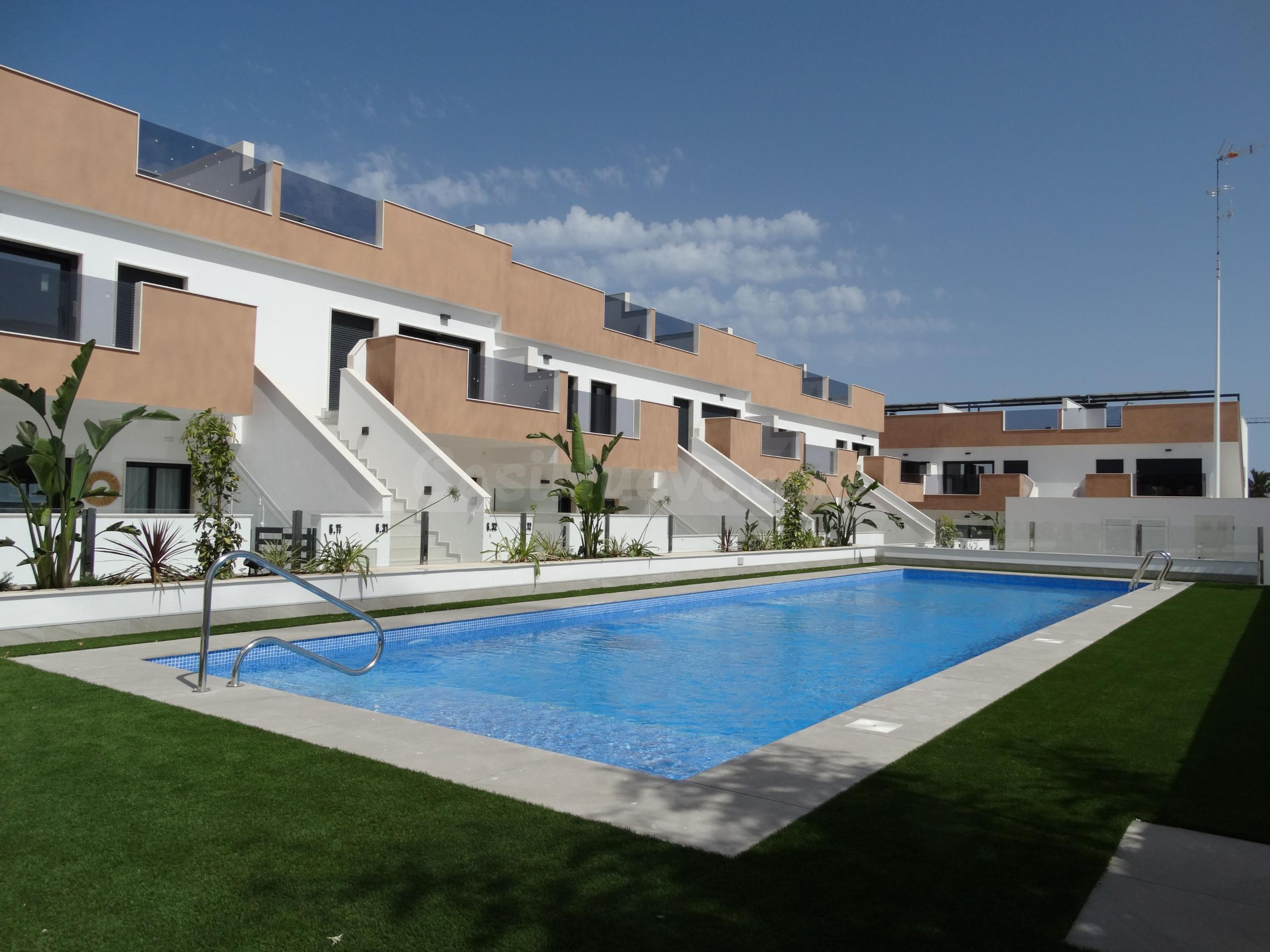 Bungalow Planta Baja 2 habitaciones 79m² en venta - Zona Pueblo