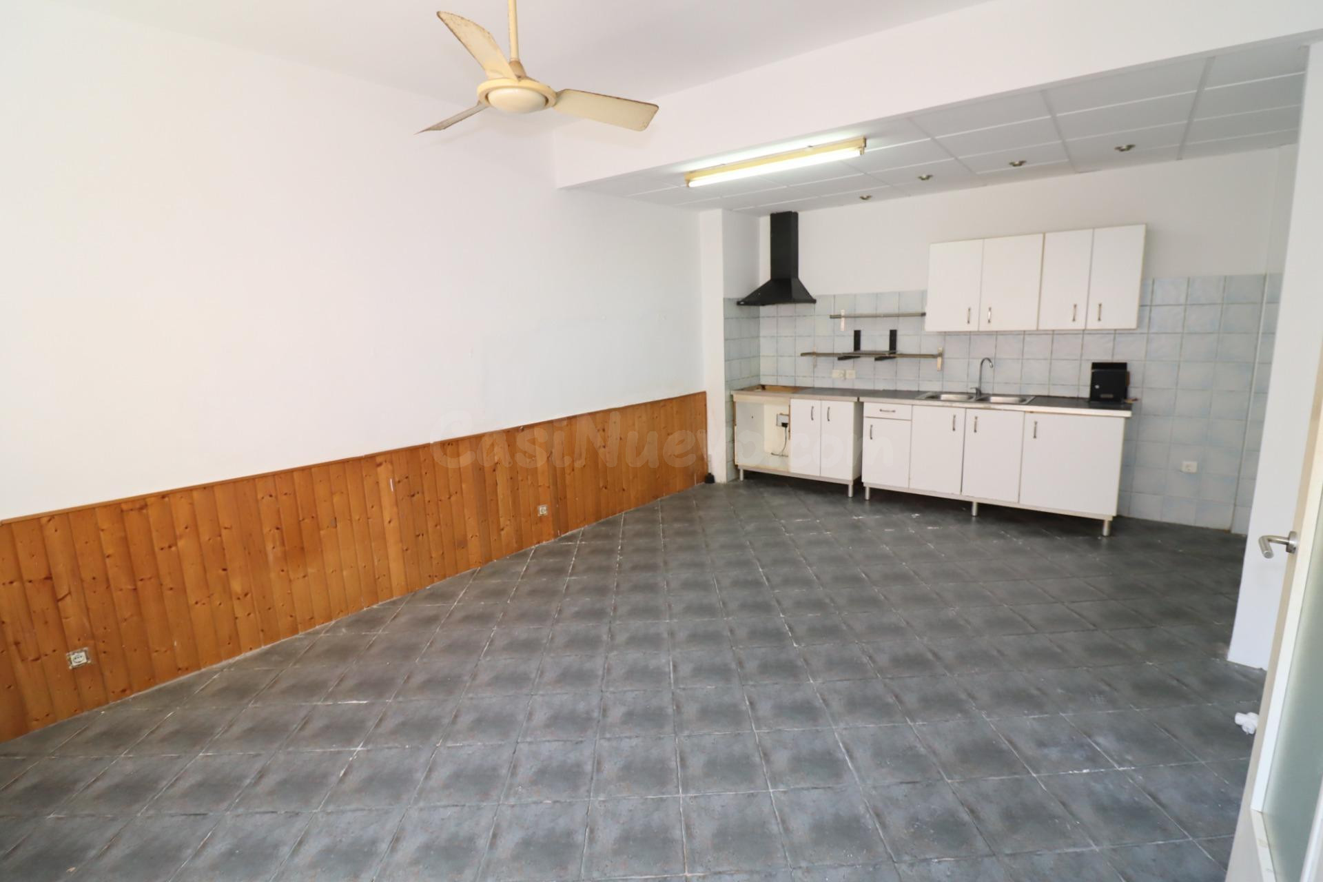 Encantadora Casa en el Centro de La Ràpita por solo 138.000  - foto 2