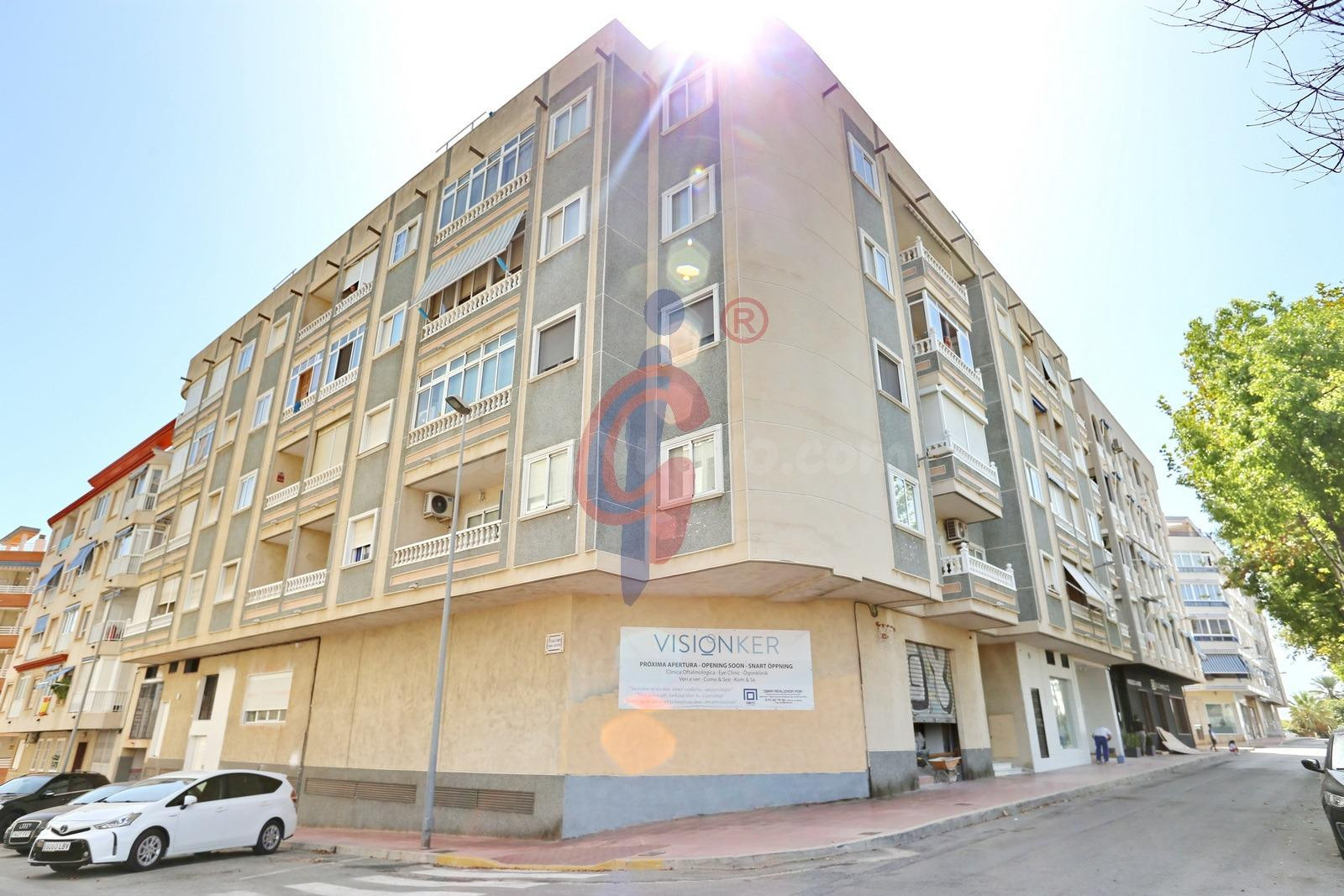 Acogedor piso orientado al sur zona Las Viñas en Guardamar del Segura