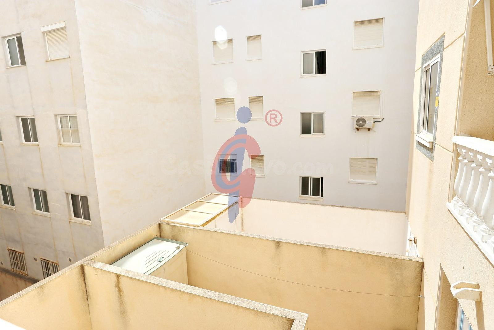 Acogedor piso orientado al sur zona Las Viñas en Guardamar d - foto 5