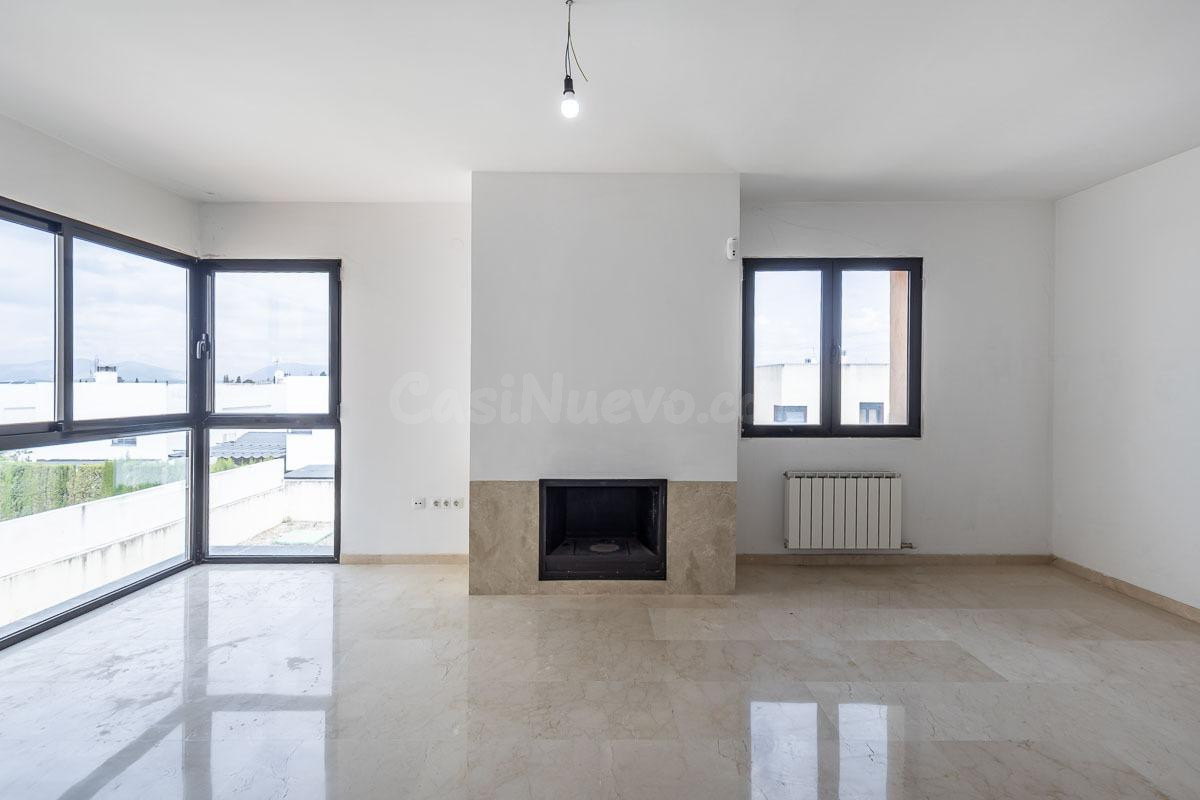 PRECIOSO CHALET EN LOMA VERDE - foto 4
