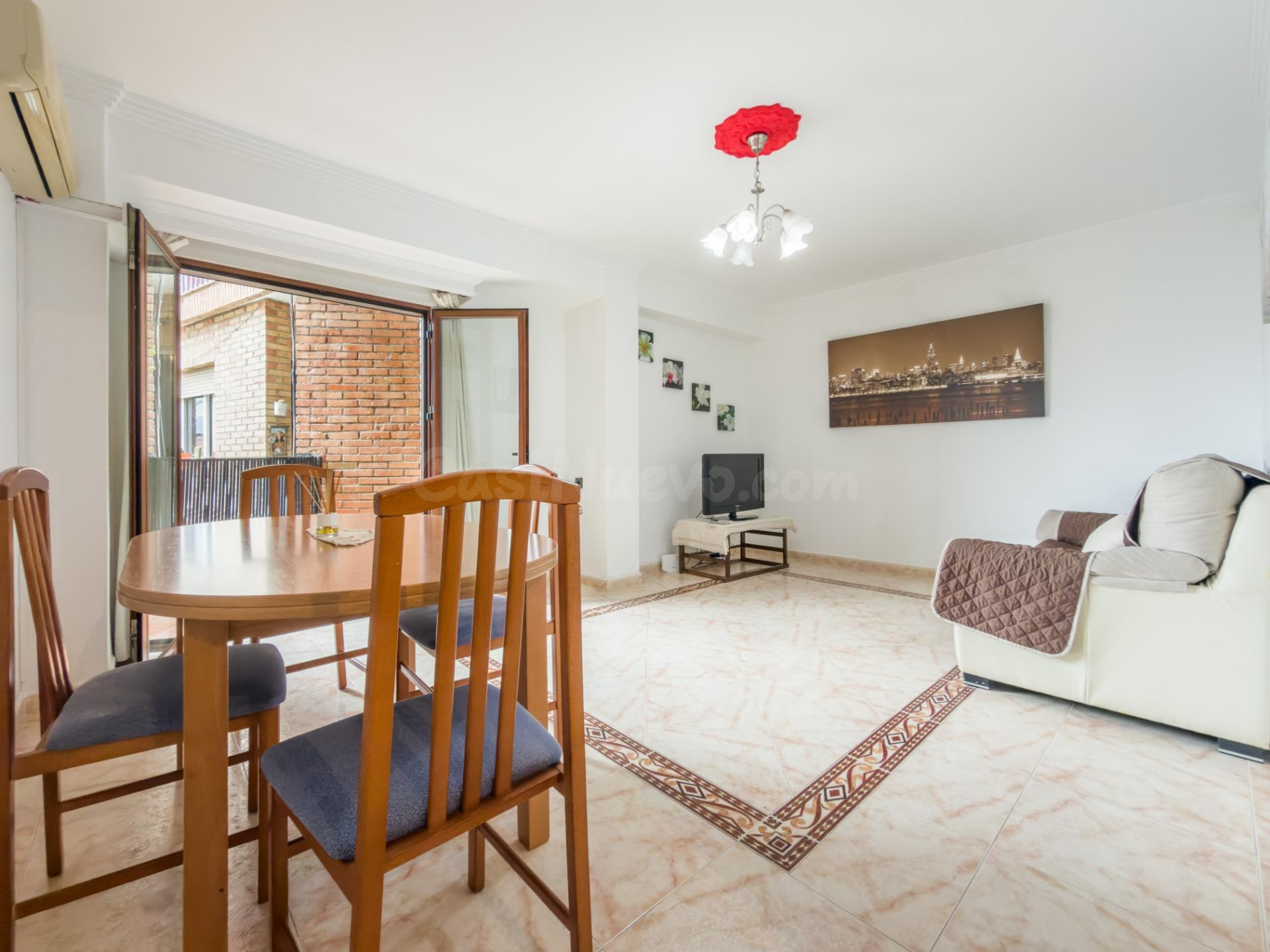 Piso de 3 Dorm. en Armilla (frente al AYUNTAMIENTO y Metro). - foto 4