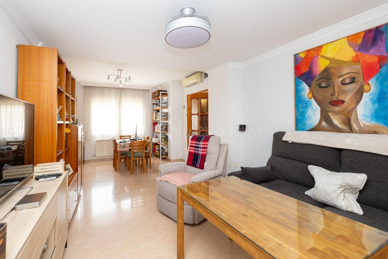 ESPECTACULAR VIVIENDA ADOSADA DE 4 DORMITORIOS CON SÓTANO, T - foto 2