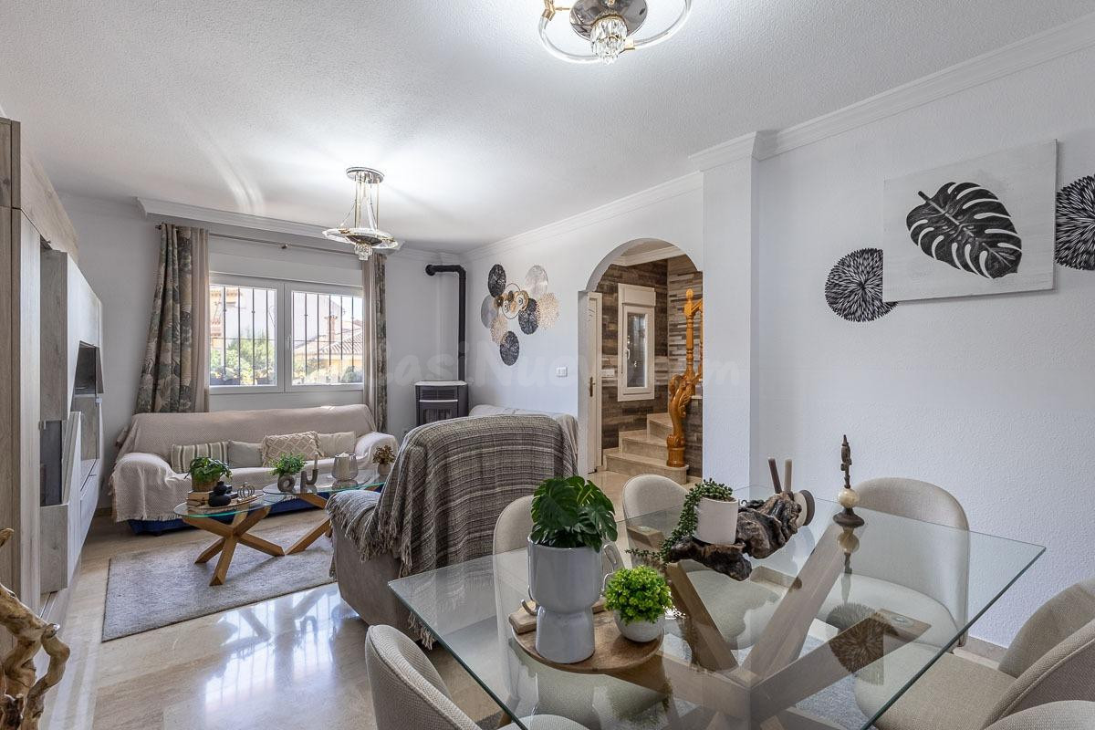Casa en Cullar Vega con todas las comodidades a tu alcance. - foto 3