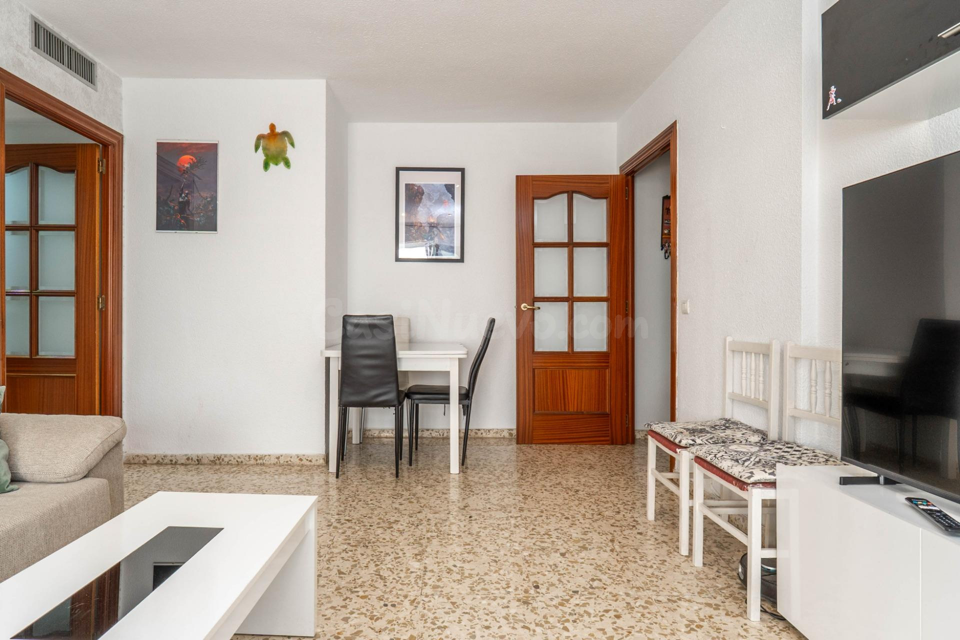 Piso de 3 dormitorios con piscina comunitaria en Maracena - foto 3
