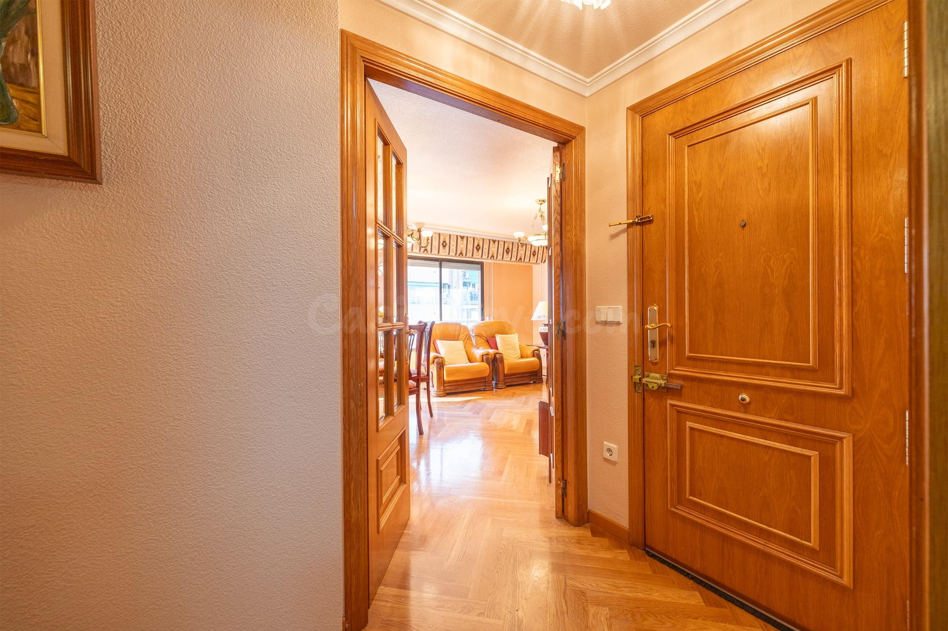 Espacio, luz y ubicación inmejorable: tu nuevo hogar en el c - foto 3