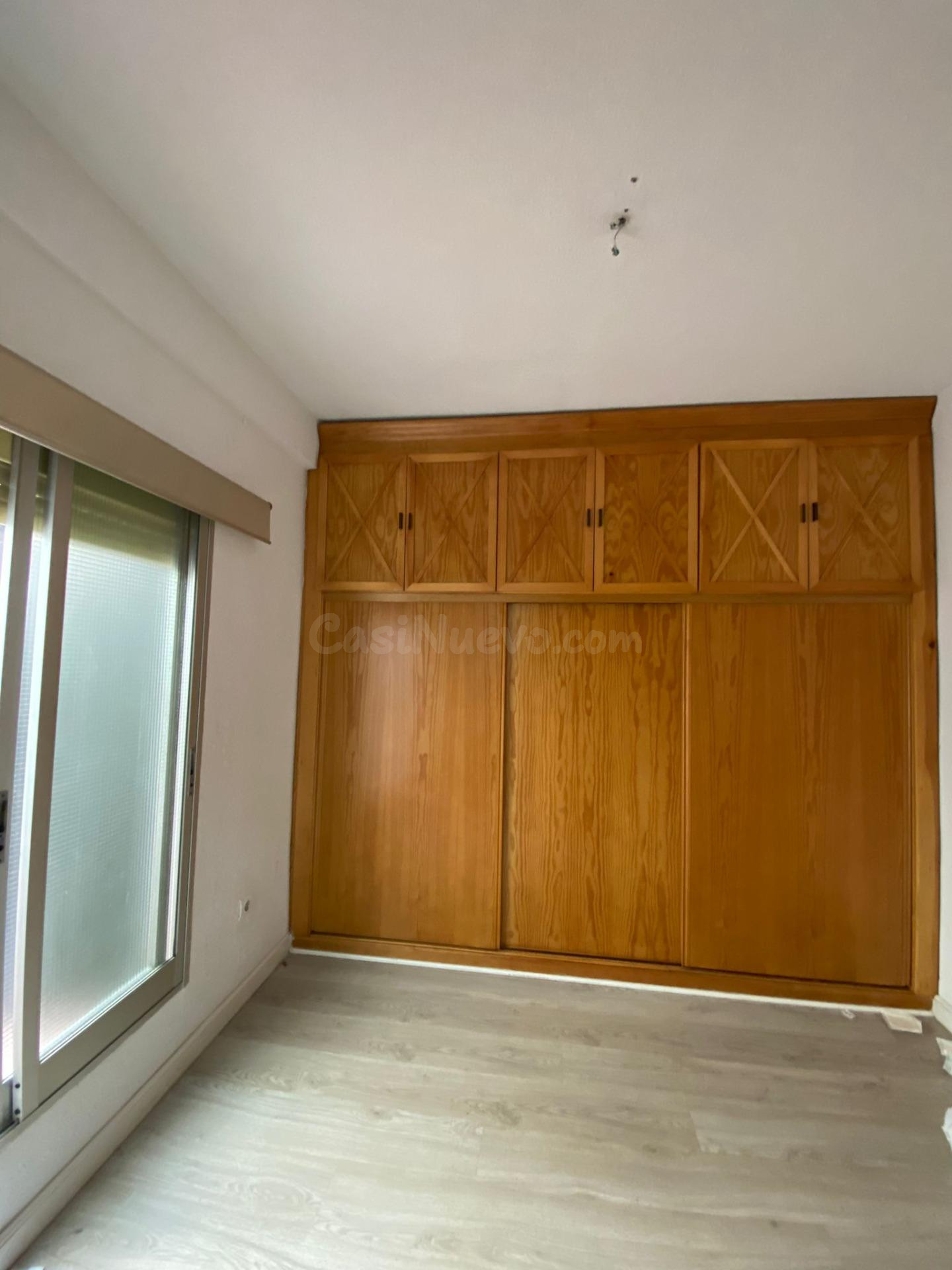 Amplio apartamento de 3 habitaciones en zona consolidada de  - foto 4
