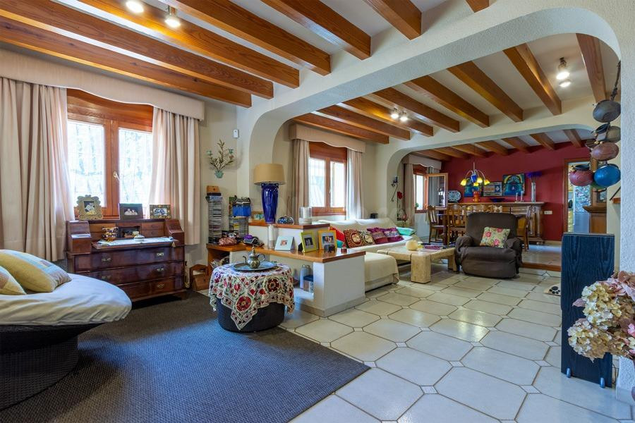 ¡Gran Oportunidad! Chalet Independiente en Finestrat a un Pa - foto 5