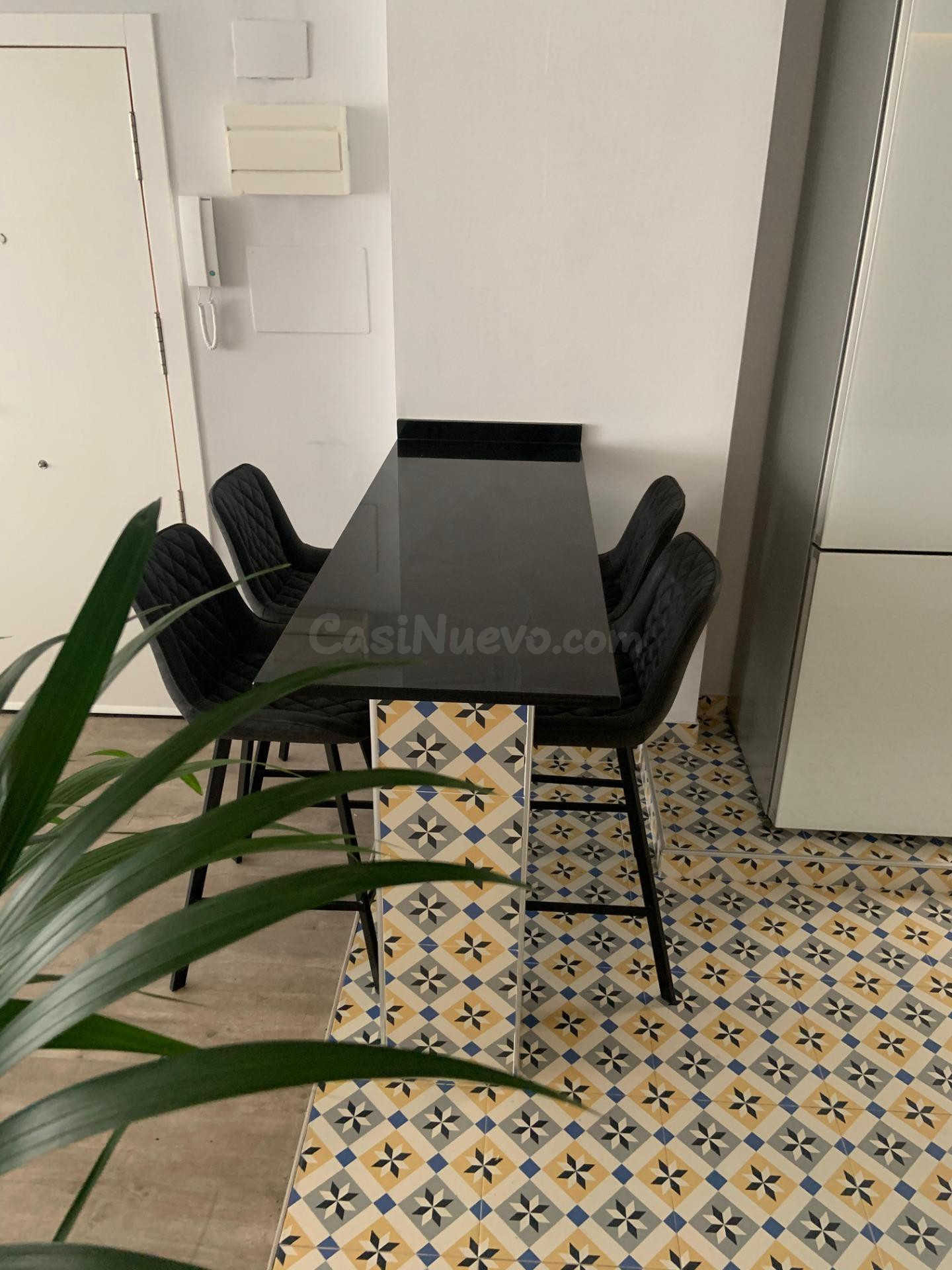 ✨ Vivienda Reformada en Alicante con Garaje – Lista para Dis - foto 5