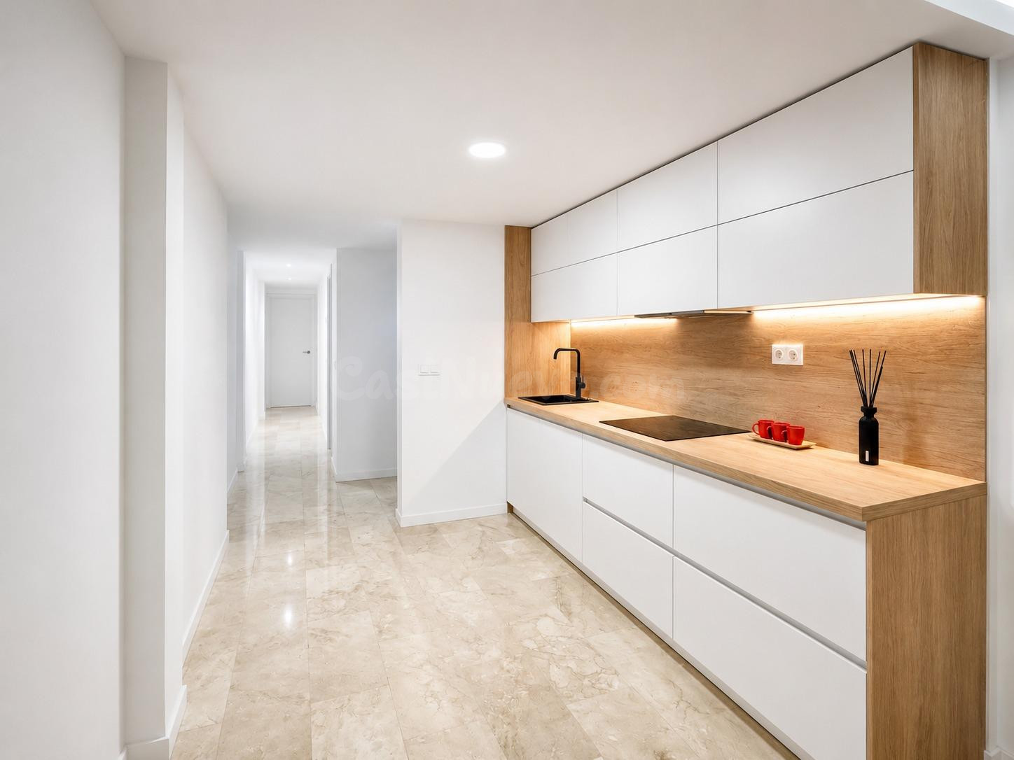 Piso Nuevo con patio privado en Carolinas