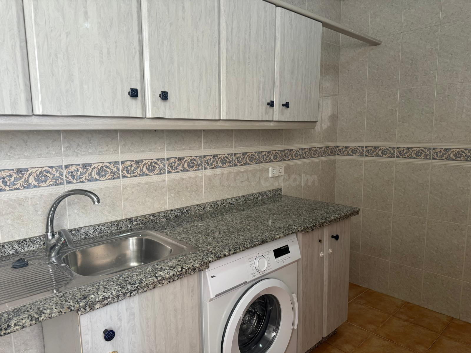 PISO EN VENTA CON ASCENSOR CAROLINAS ALTAS - foto 5