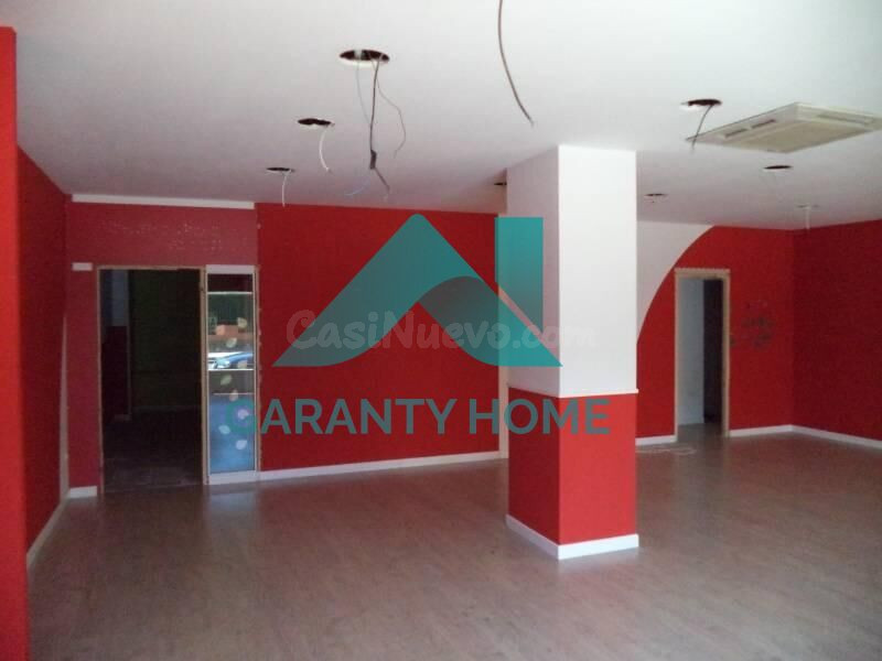 ¡SE ALQUILA LOCAL COMERCIAL EN ZONA CENTRO!