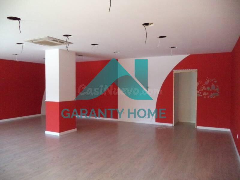 ¡SE ALQUILA LOCAL COMERCIAL EN ZONA CENTRO! - foto 2