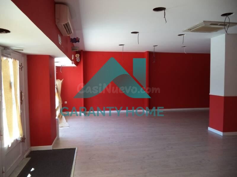 ¡SE ALQUILA LOCAL COMERCIAL EN ZONA CENTRO! - foto 3