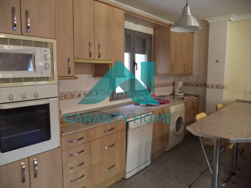 ¡PISO EN VENTA EN HERNÁN CORTÉS, AMUEBLADO Y LISTO PARA ENTR - foto 2