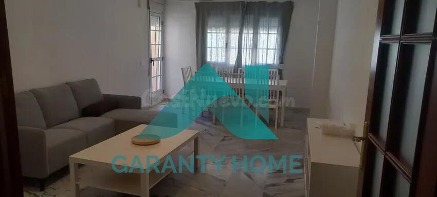 ¡AMPLIO PISO AMUEBLADO EN ZONA CÁNOVAS! ️✨ - foto 2