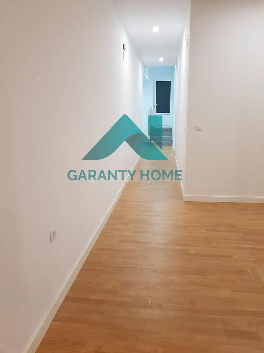 SE VENDE Piso reformado y listo para entrar a vivir en La Ma - foto 2