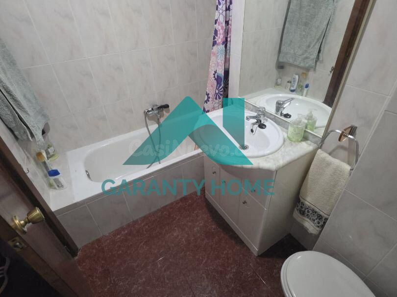 ¡SE ALQUILA PISO PARA ESTUDIANTES EN ZONA PERÚ! - foto 3