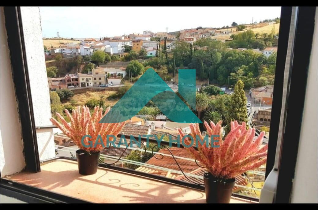 APARTAMENTO TURÍSTICO EN PLENO CASCO ANTIGUO DE CÁCERES – JU - foto 2